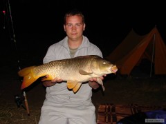 Kliknutím fotografii zvětšíte kapr 70 cm