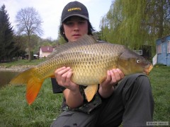 Kliknutím fotografii zvětšíte Kapr 66 cm a 7 kg