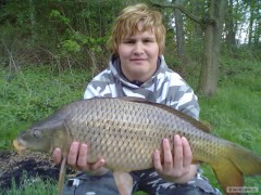 Kliknutím fotografii zvětšíte Kapr 68 cm 6 Kg