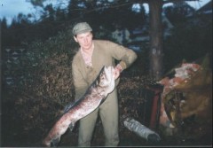 Kliknutím fotografii zvětšíte Otec s rybou 120cm/ 17,8kg