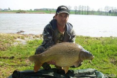kapr 75 cm a 10,80 kg