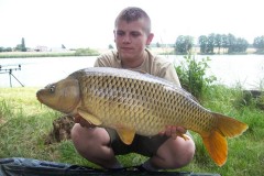 kapr 79 cm a 9,60 kg