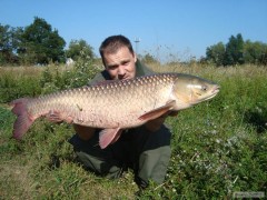 Kliknutím fotografii zvětšíte Amur 90cm na feederku