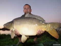 Kliknutím fotografii zvětšíte Konec legendy Dešná 2011
