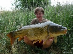 Kliknutím fotografii zvětšíte Kapr 95 cm