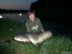 Kliknutím fotografii zvětšíte Sumec 128cm