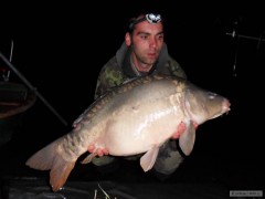 Kliknutím fotografii zvětšíte noční Carp