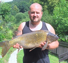 Kliknutím fotografii zvětšíte Kapřík 75cm-8kg