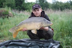 Kliknutím fotografii zvětšíte Kapr 81 cm a 9,70 kg