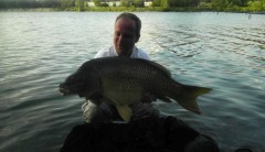 Kliknutím fotografii zvětšíte kapr 93cm - 14kg