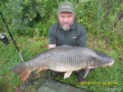 Kliknutím fotografii zvětšíte Kapr 98cm váha 19,6kg
