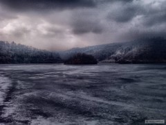 Kliknutím fotografii zvětšíte Přehrada Klíčava v zimním kabátě :)