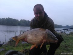Kliknutím fotografii zvětšíte kapřik 80cm 10.5kg