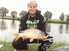 Kliknutím fotografii zvětšíte kapr 53 cm