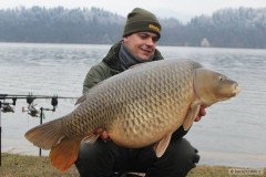 19 kg