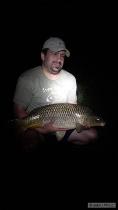 Kliknutím fotografii zvětšíte Kapr 78cm 7,20kg