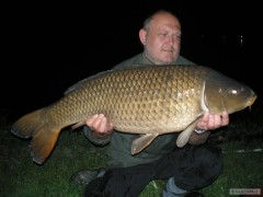Kliknutím fotografii zvětšíte Kapr Tovačov 93cm 15kg