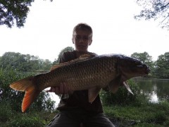 Kliknutím fotografii zvětšíte Popelov-Kapr těsně pod hranicí 10kg