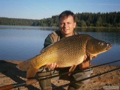 Lipno 6.8.15 v 6.30 hod 77 cm