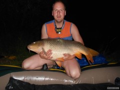 Kliknutím fotografii zvětšíte Kapr 95 cm, 18,5 kg