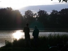 Kliknutím fotografii zvětšíte večerní idylka u rybníka