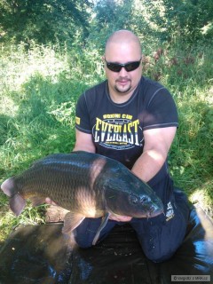 81 cm a 11 kg