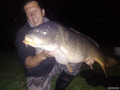 Kliknutím fotografii zvětšíte Kapr 18kg,Labe