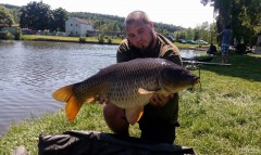 Kliknutím fotografii zvětšíte Kapr 87 cm