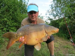 Kliknutím fotografii zvětšíte kapr 9,5kg Labe